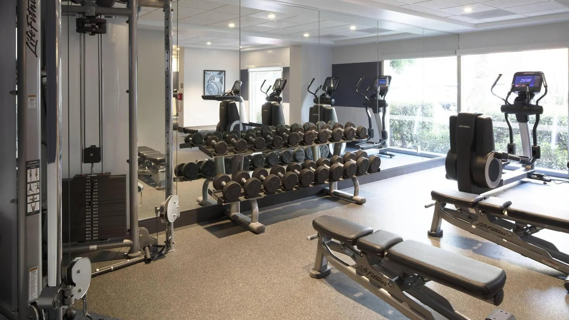 Four Points By Sheraton Los Angeles Westside 3*,  USA